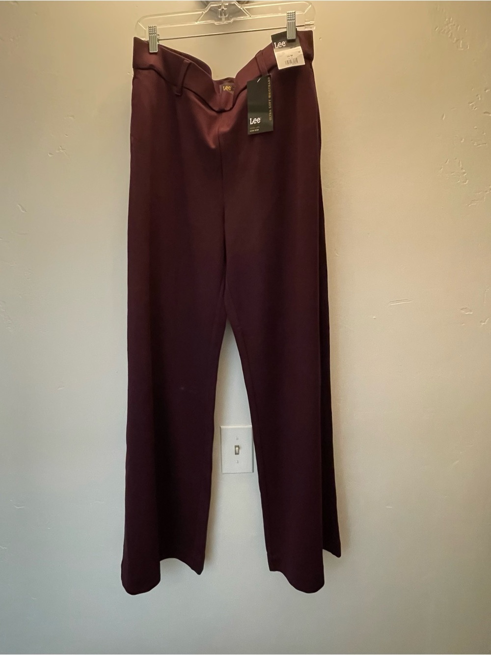 Lee Wide-Leg Pants in Deep Burgundy